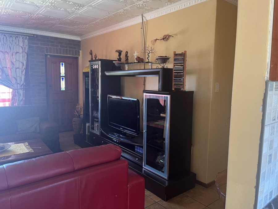 3 Bedroom Property for Sale in Heiderand Western Cape